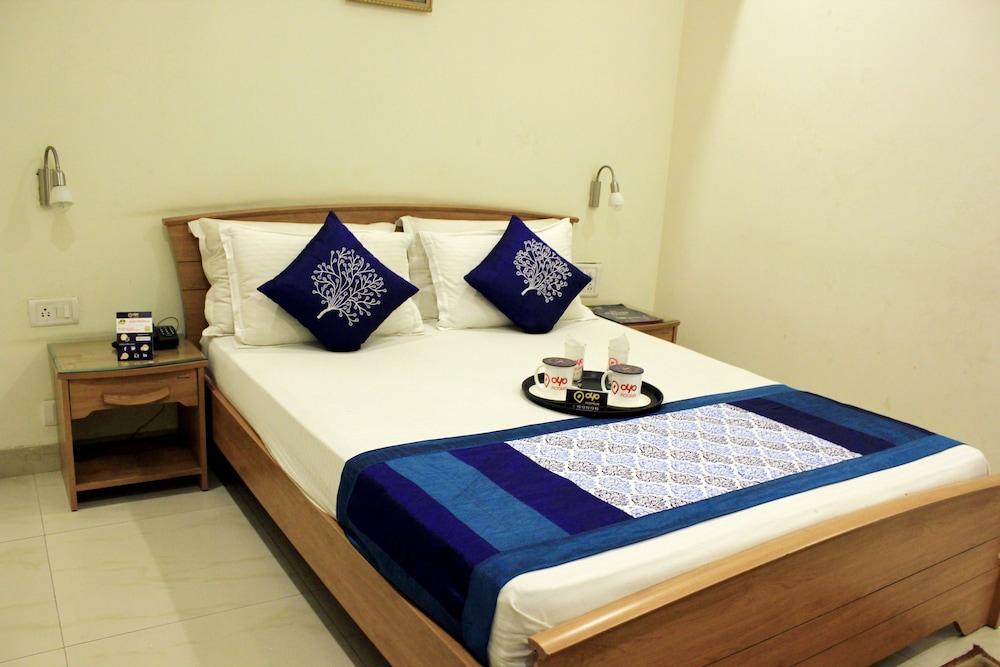 Treebo Palm Tree Palam Vihar Hotel Gurgaon Eksteriør billede