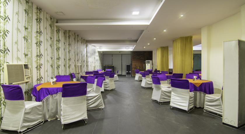 Treebo Palm Tree Palam Vihar Hotel Gurgaon Eksteriør billede