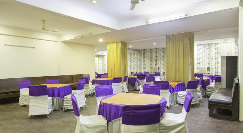 Treebo Palm Tree Palam Vihar Hotel Gurgaon Eksteriør billede